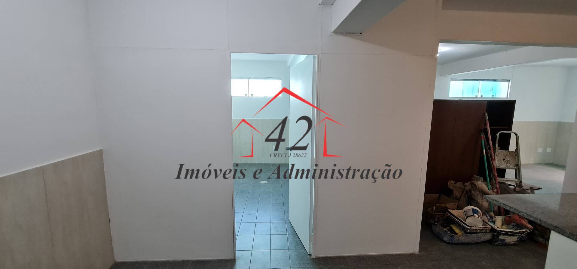 Apartamento para alugar com 2 quartos, 65m² - Foto 11