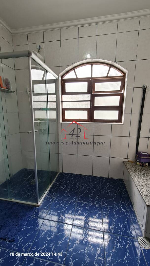 Sobrado à venda com 3 quartos, 324m² - Foto 24