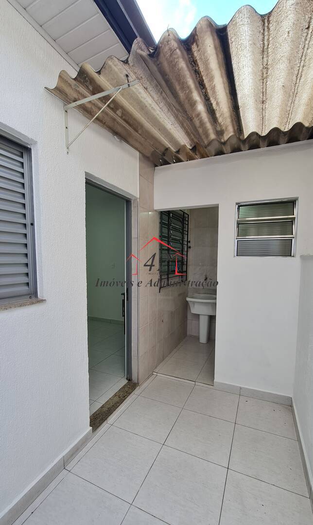 Casa à venda com 2 quartos, 80m² - Foto 22