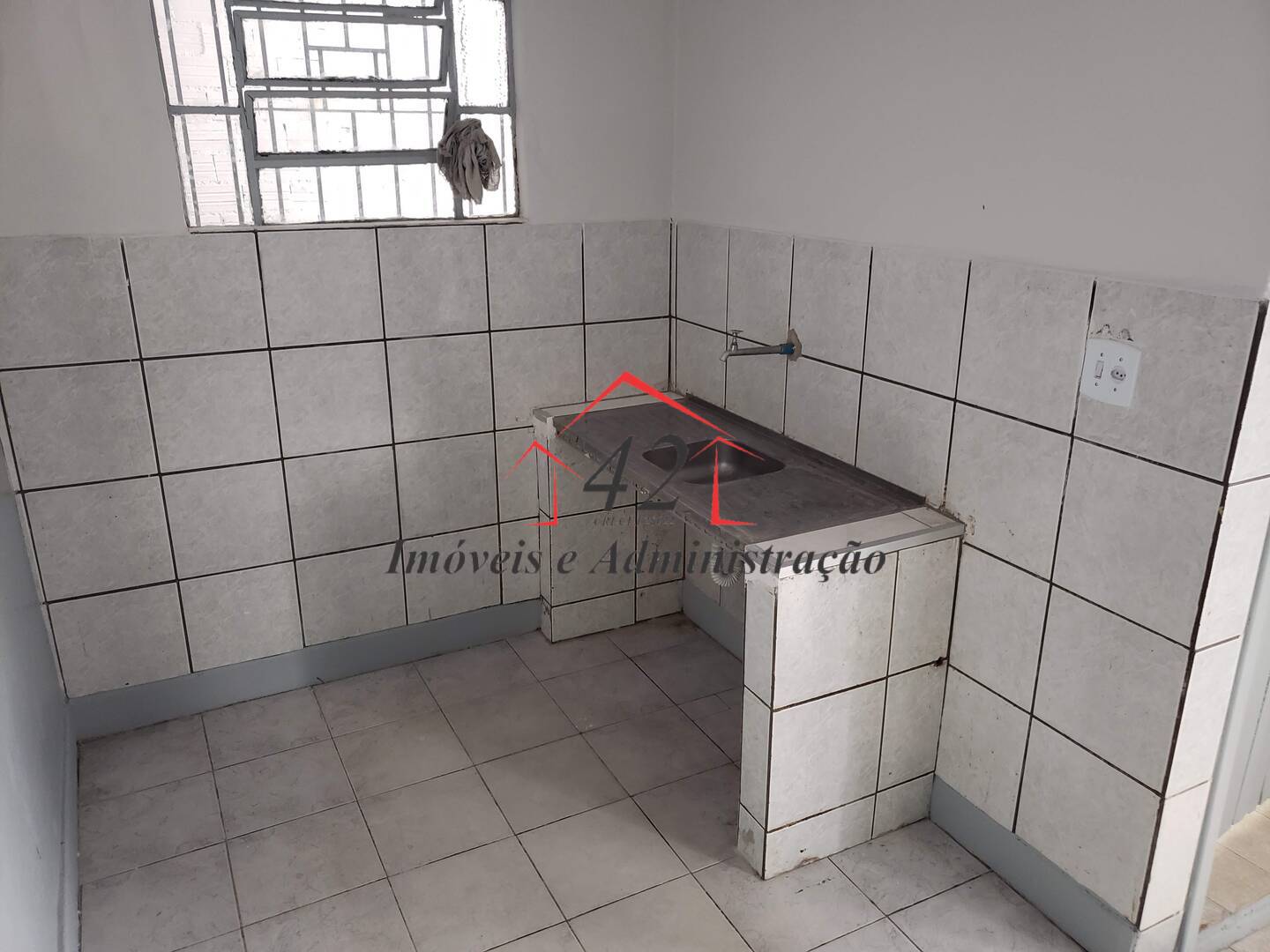 Casa para alugar com 1 quarto, 70m² - Foto 12