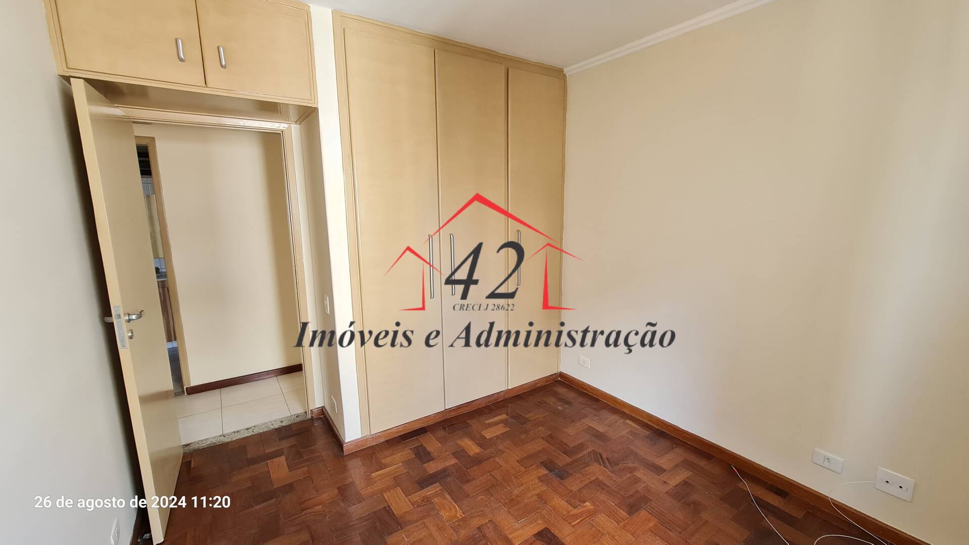 Apartamento para alugar com 3 quartos, 105m² - Foto 8