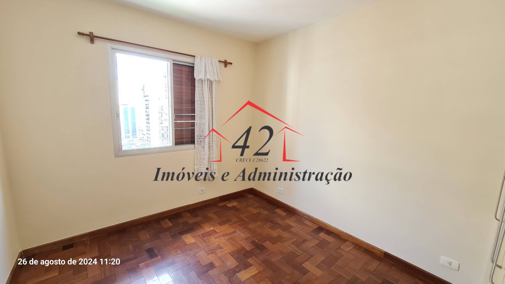 Apartamento para alugar com 3 quartos, 105m² - Foto 9