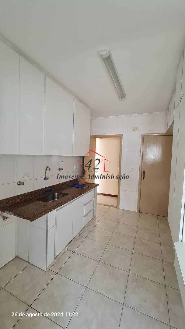 Apartamento para alugar com 3 quartos, 105m² - Foto 21