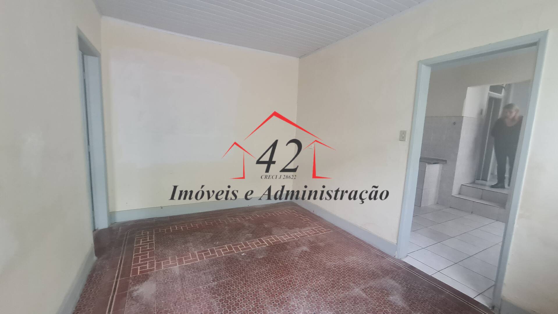 Casa para alugar com 2 quartos, 75m² - Foto 3