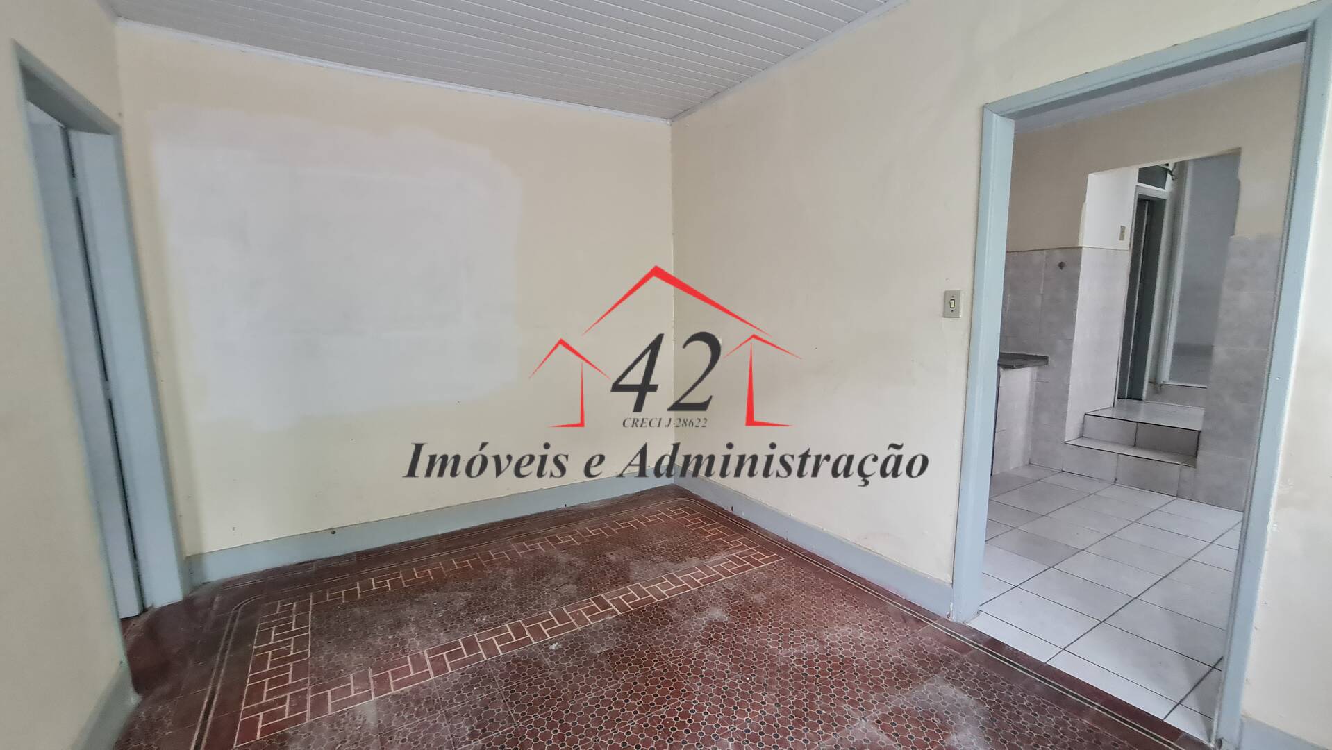 Casa para alugar com 2 quartos, 75m² - Foto 4