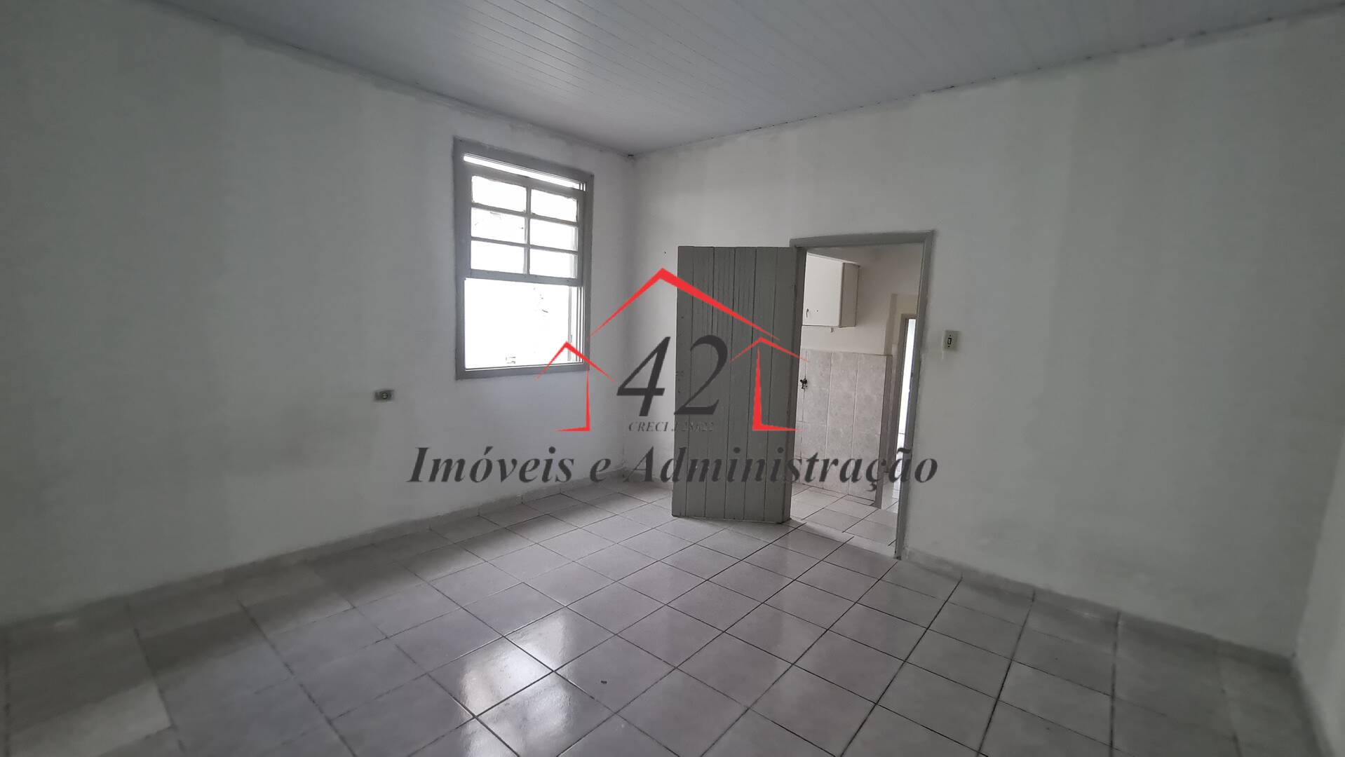 Casa para alugar com 2 quartos, 75m² - Foto 28