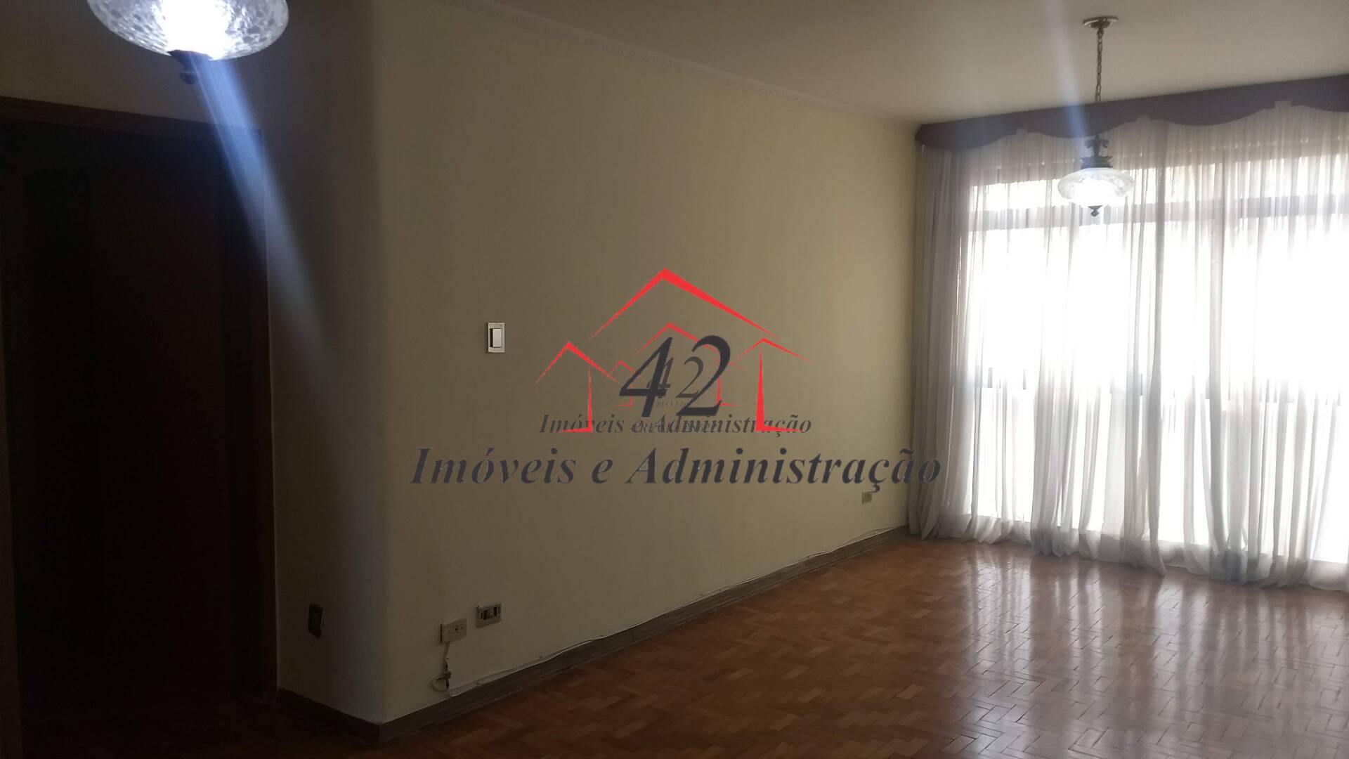 Apartamento para alugar com 2 quartos, 90m² - Foto 4