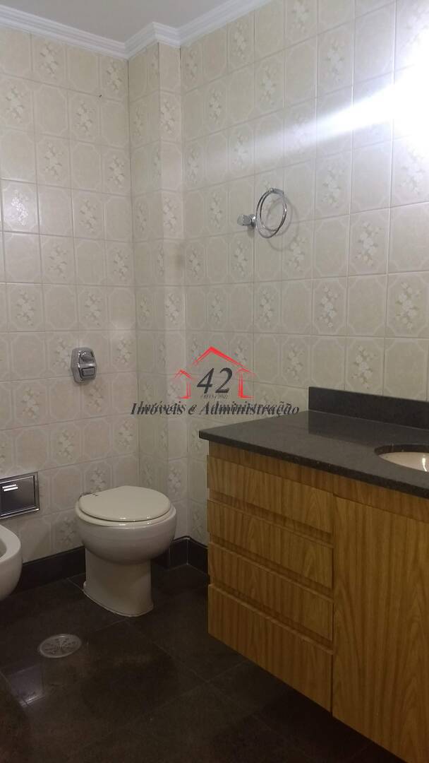 Apartamento para alugar com 2 quartos, 90m² - Foto 16