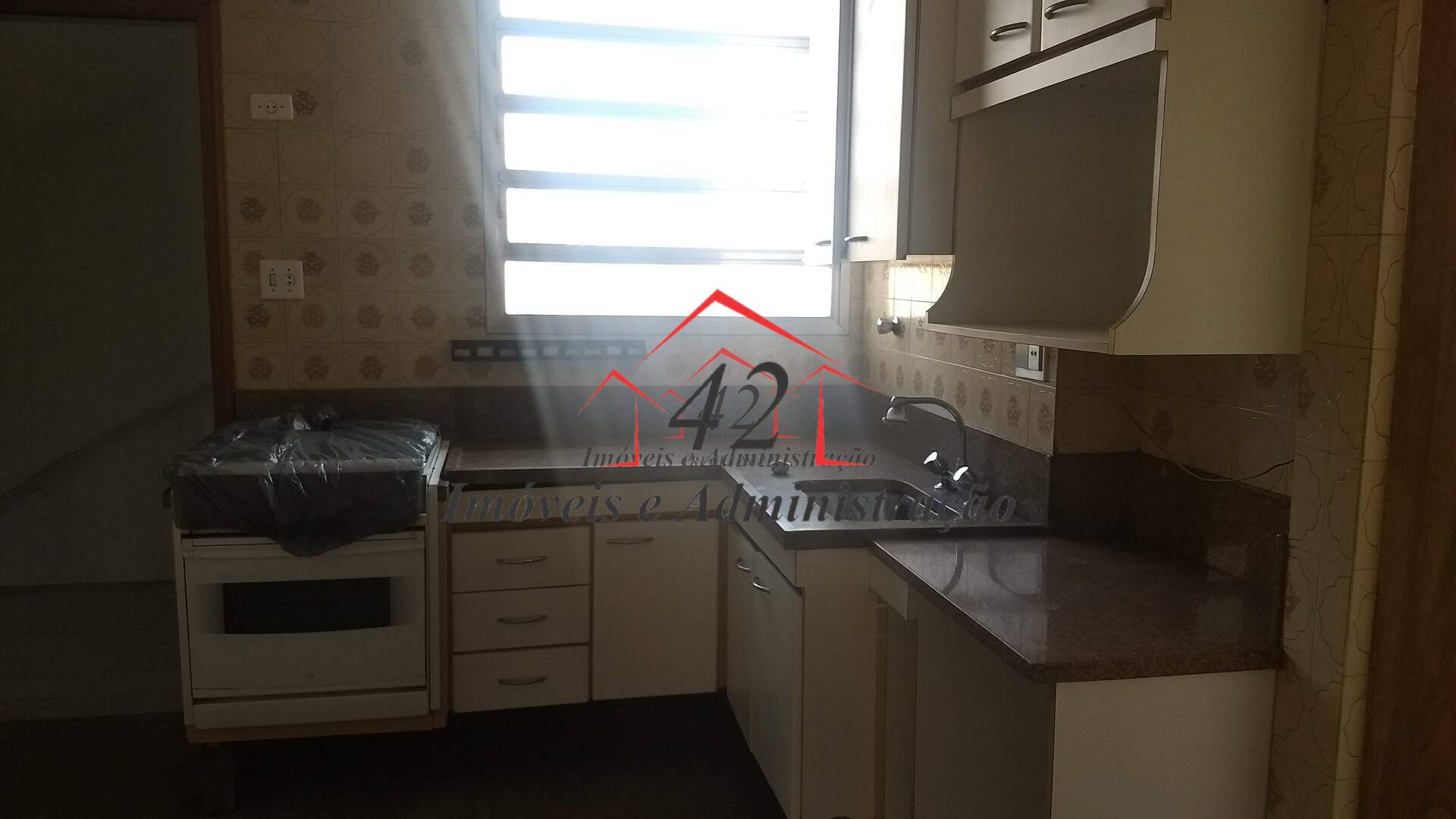 Apartamento para alugar com 2 quartos, 90m² - Foto 22