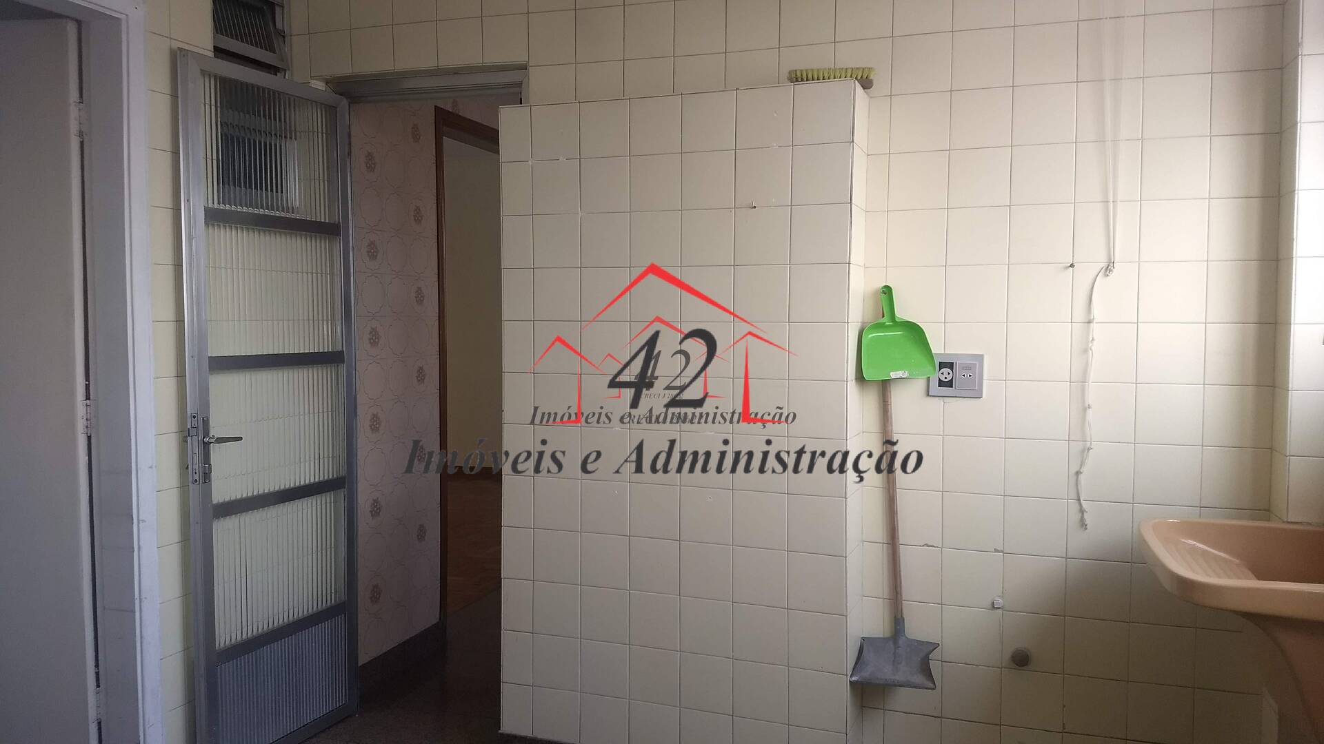 Apartamento para alugar com 2 quartos, 90m² - Foto 32