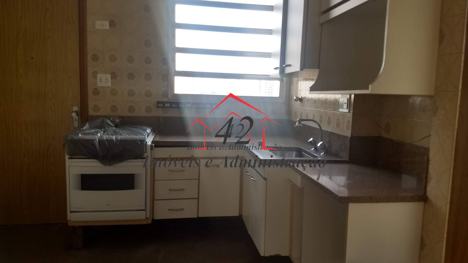 Apartamento para alugar com 2 quartos, 90m² - Foto 37